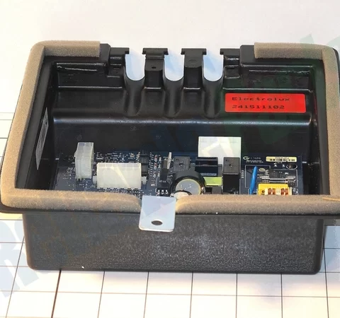 241511102 Frigidaire Main Power Board